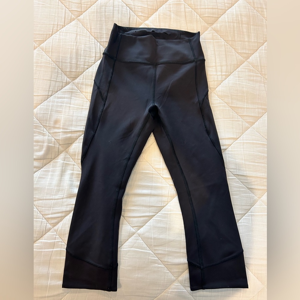 In Movement Lululemon Cropped Leggings